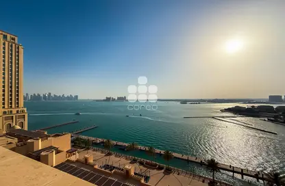 Apartment - 3 Bedrooms - 5 Bathrooms for rent in La Croisette - Porto Arabia - The Pearl Island - Doha
