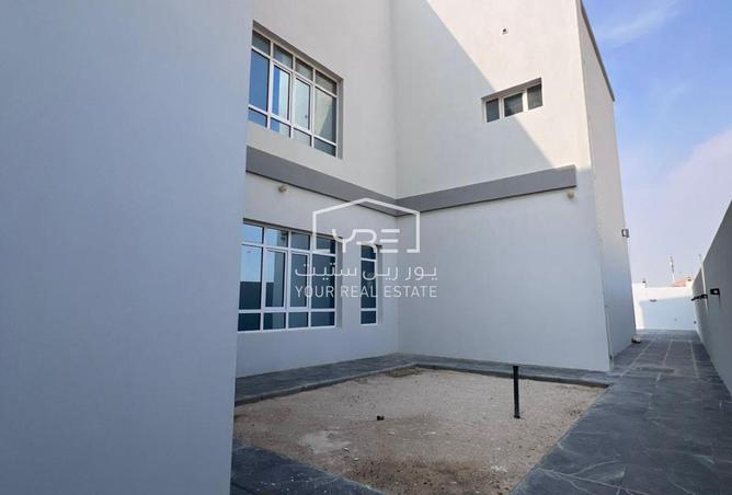 995394 - Property Image 2