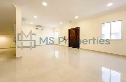 Villa - 6 Bedrooms - 6 Bathrooms for rent in Al Kheesa - Al Kheesa - Umm Salal Mohammed