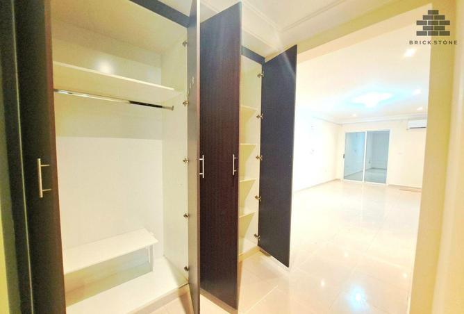 961494 - Property Image 2