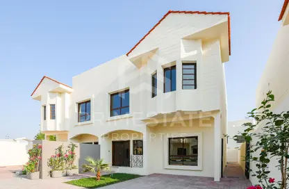 Apartment - 4 Bedrooms - 4 Bathrooms for rent in Al Maamoura - Al Maamoura - Doha