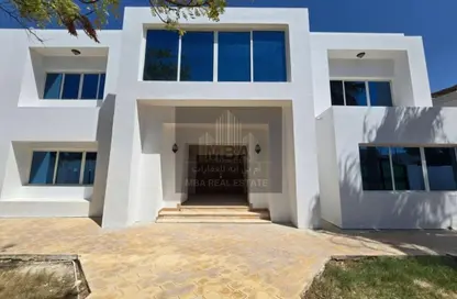 Villa - 6 Bedrooms - 4 Bathrooms for rent in Al Dafna - Doha