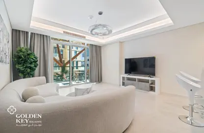 Apartment - 1 Bedroom - 2 Bathrooms for rent in Gewan Island - The Pearl Island - Doha