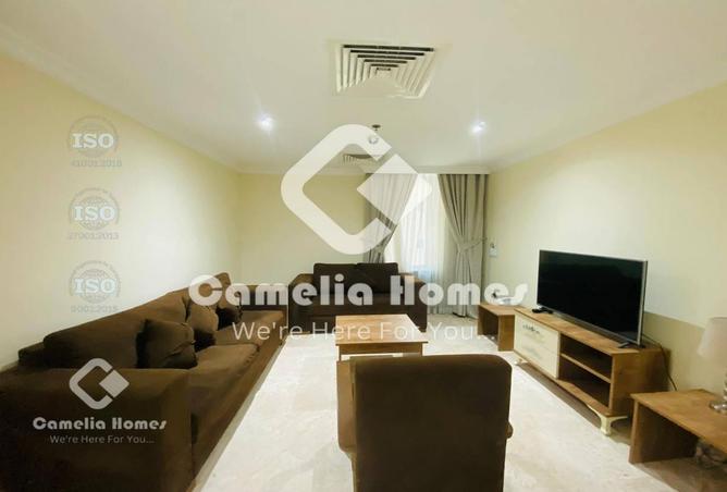 992354 - Property Image 2