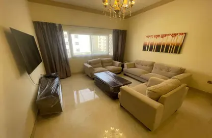 Apartment - 2 Bedrooms - 3 Bathrooms for rent in Al Sadd Road - Al Sadd - Doha