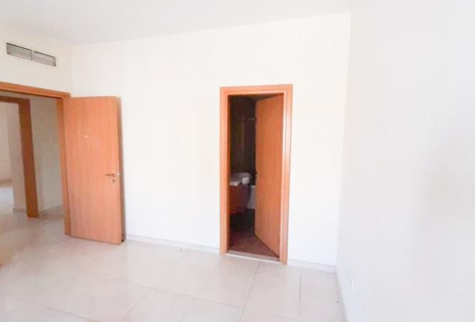 955524 - Property Image 2