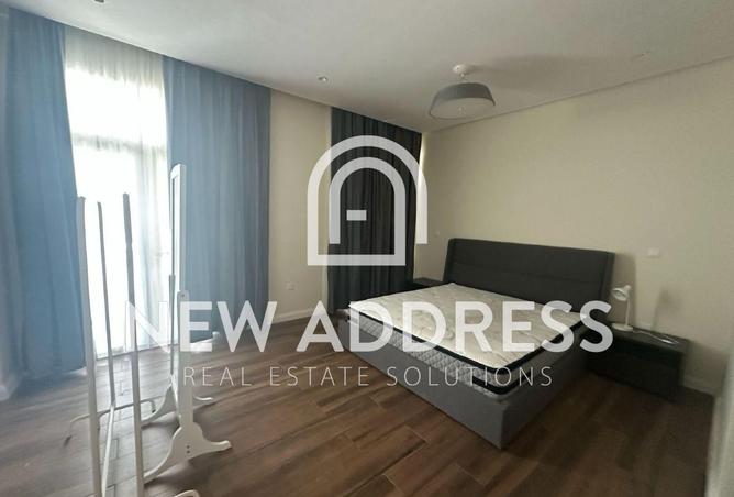 975897 - Property Image 2