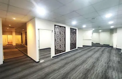 Office Space - Studio - 1 Bathroom for rent in Tariq Street - Fereej Bin Omran - Doha