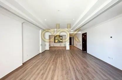 Apartment - 1 Bedroom - 2 Bathrooms for rent in East Porto Drive - Porto Arabia - The Pearl Island - Doha