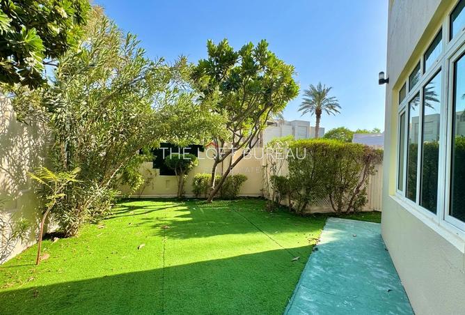 940799 - Property Image 2