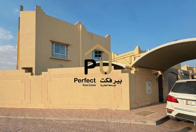 983690 - Property Image 3