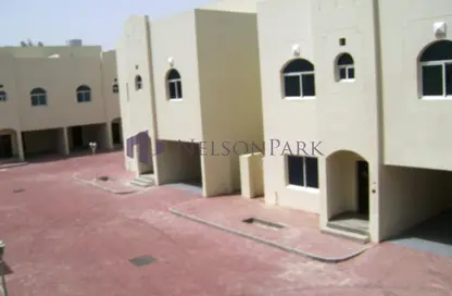 مجمع سكني - 5 غرف نوم - 5 حمامات للايجار في شارع عمار بن ياسر - العزيزية - الدوحة