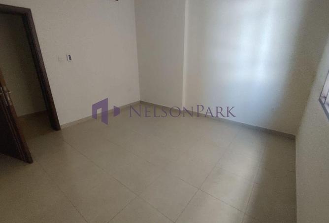 983808 - Property Image 2