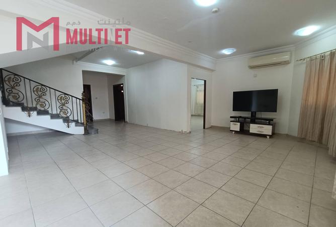 997748 - Property Image 2