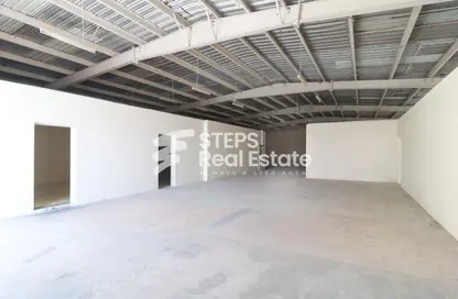 Warehouse - Studio for rent in Industrial Area 5 - Industrial Area - Industrial Area - Doha