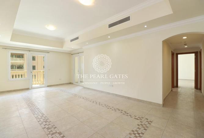 949793 - Property Image 3