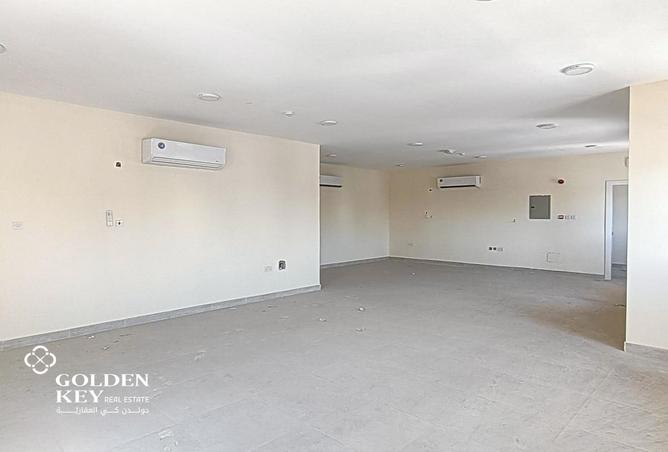 991803 - Property Image 3