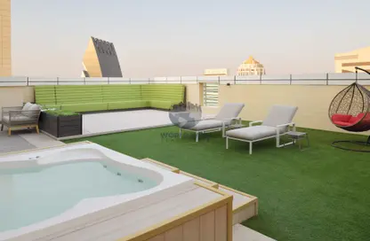 صورة لـ حوض سباحة شقة - 2 غرف نوم - 2 حمامات للايجار في وست باي لاجون - بحيرة وست لاجون - الدوحة ، صورة رقم 1