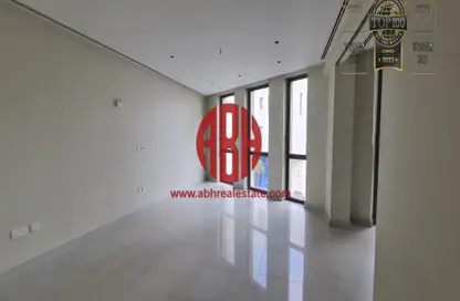 شقة - 3 غرف نوم - 4 حمامات للايجار في EB06 - مشيرب قلب الدوحة - الدوحة