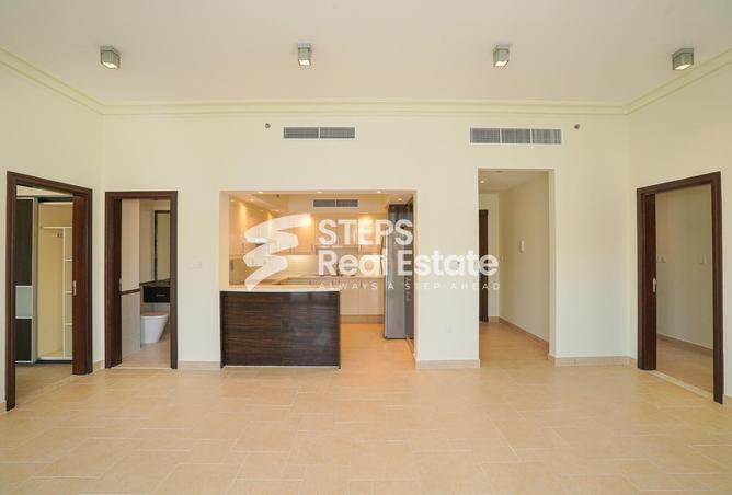 964303 - Property Image 2