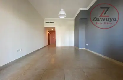 Apartment - 1 Bedroom - 2 Bathrooms for rent in West Porto Drive - Porto Arabia - The Pearl Island - Doha