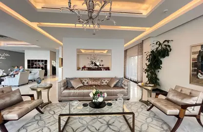 Villa - 6 Bedrooms - 7+ Bathrooms for rent in Perlita Villas - Perlita Villas - The Pearl Island - Doha