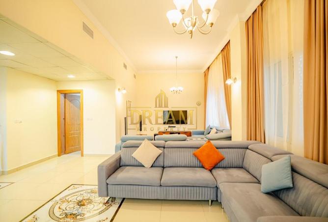 1008279 - Property Image 2