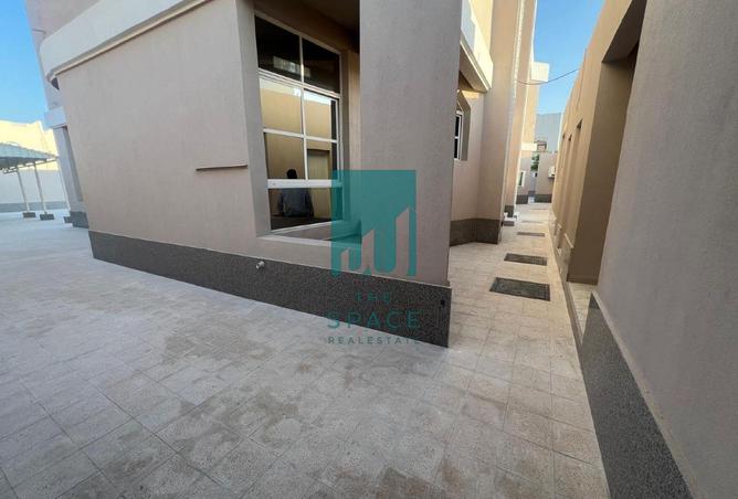 966087 - Property Image 2