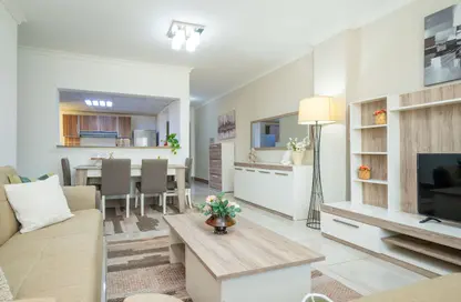 شقة - 3 غرف نوم - 2 حمامات للايجار في واحة إزدان - الوكير - الوكرة