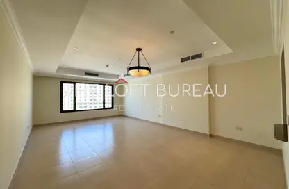 Apartment - 1 Bedroom - 2 Bathrooms for rent in Two Porto Arabia - Porto Arabia - The Pearl Island - Doha