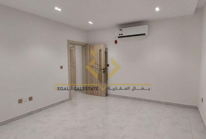 962716 - Property Image 2