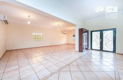 فيلا - 4 غرف نوم - 3 حمامات للايجار في بيفيرلي هيلز جاردن - الوعب - الدوحة