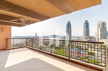 شقة - 2 غرف نوم - 3 حمامات للايجار في طريق بورتو الغربي - بورتو أرابيا - جزيرة اللؤلؤة - الدوحة