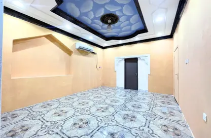 Apartment - 1 Bedroom - 1 Bathroom for rent in Duhail Villas - Al Duhail - Doha