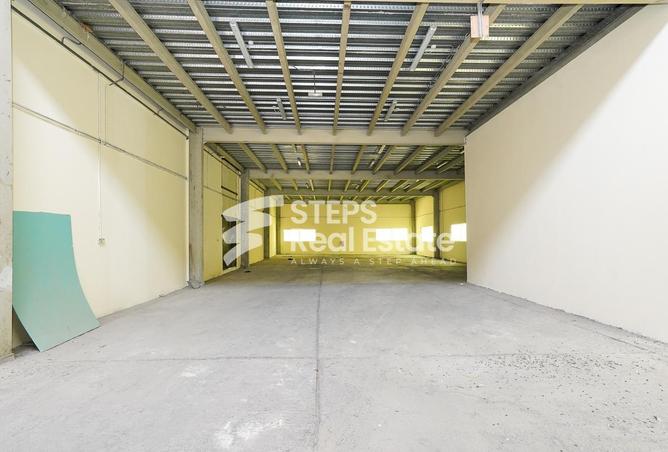 952802 - Property Image 3