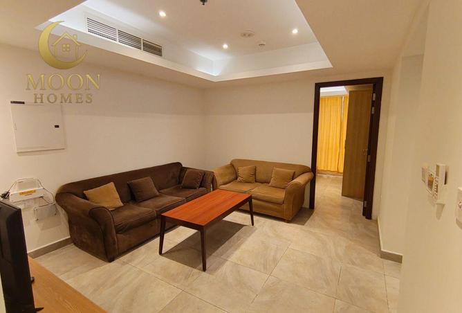 1005909 - Property Image 2