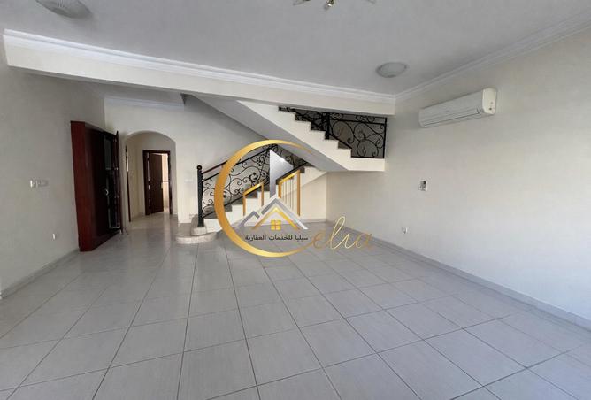 1000021 - Property Image 2