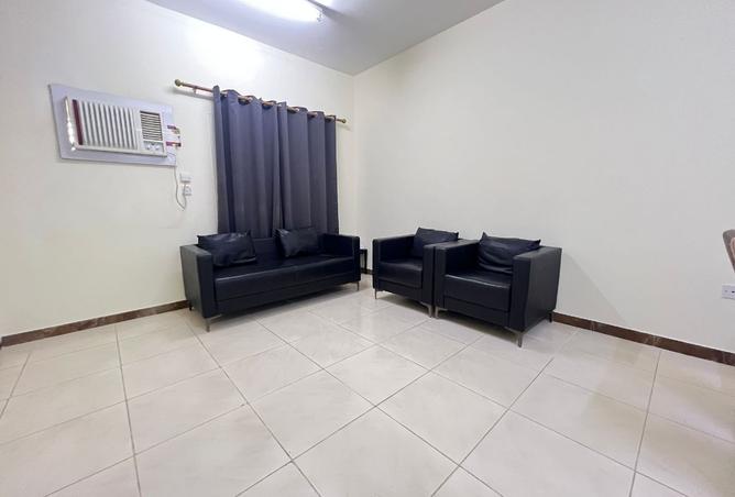 988477 - Property Image 3