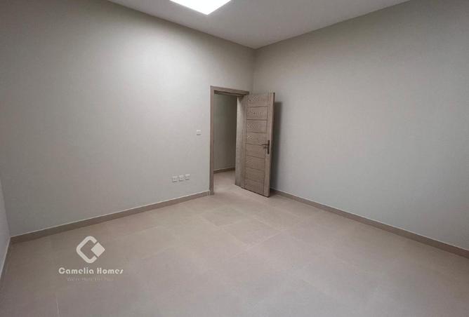 949409 - Property Image 2