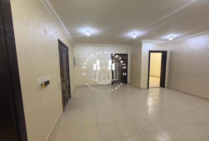 1004371 - Property Image 2