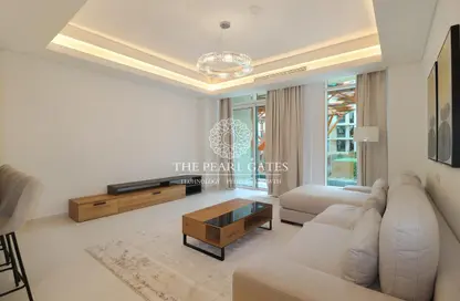 Apartment - 1 Bedroom - 2 Bathrooms for rent in Gewan Island - The Pearl Island - Doha