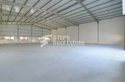 Warehouse - Studio - 1 Bathroom for rent in East Industrial Street - Birkat Al Awamer - Al Wakra