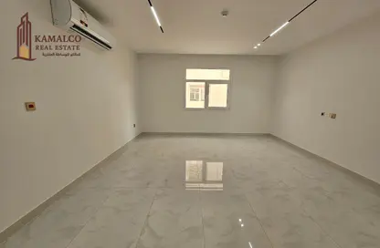 Apartment - 2 Bedrooms - 3 Bathrooms for rent in Madinat Khalifa Building 58 - Madinat Khalifa South - Madinat Khalifa - Doha