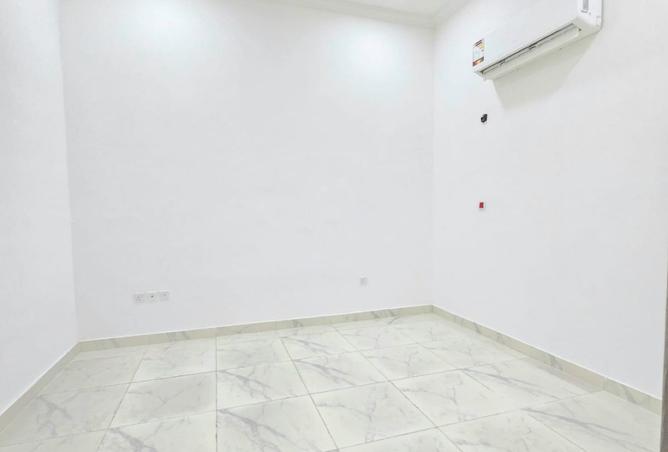 985930 - Property Image 3