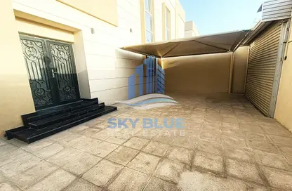Villa - 4 Bedrooms - 5 Bathrooms for rent in Al Thumama - Al Thumama - Doha