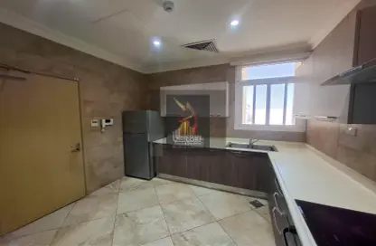 Apartment - 2 Bedrooms - 3 Bathrooms for rent in Muraikh - AlMuraikh - Doha