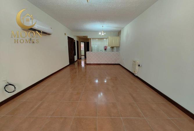 987219 - Property Image 2