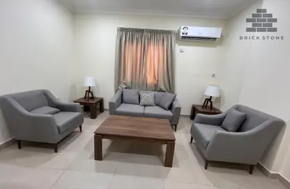 Apartment - 2 Bedrooms - 2 Bathrooms for rent in Muntazah 38 - Al Muntazah - Doha