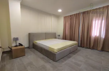 صورة لـ غرفة- غرفة النوم شقة - غرفة نوم - 2 حمامات للايجار في نجمة - الدوحة ، صورة رقم 1