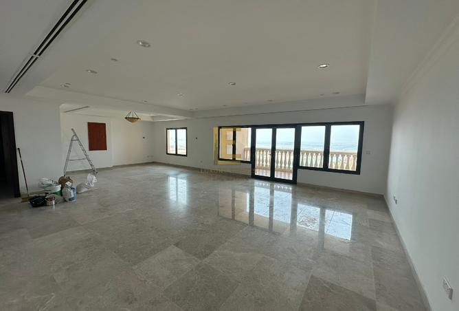 883284 - Property Image 2